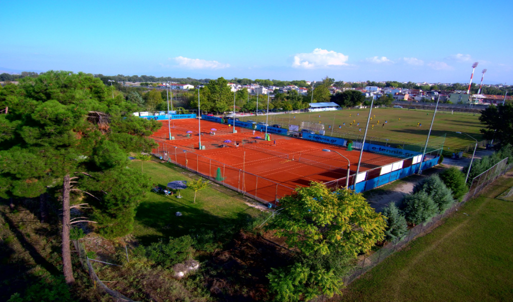 Χωμάτινα γήπεδα tennis Tennislife Club Λάρισα